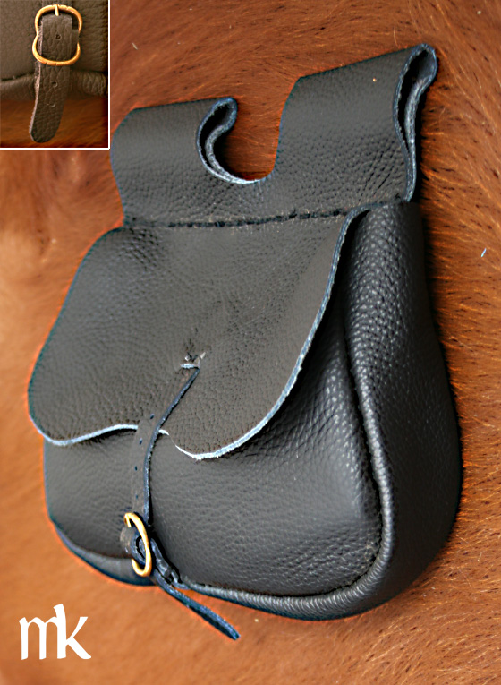 Lederne Gürteltasche bzw. Nierentasche
